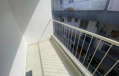 Imagem: O apartamento possui 1 Dormitório, 1 Banheiro, 45m² de Área