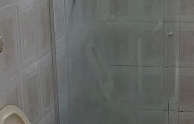 Imagem: A casa possui 3 Dormitórios, 2 Banheiros e 1 Vaga na garagem