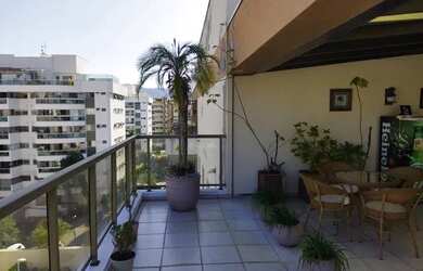 Imagem 4: ML Cobertura duplex para venda com 211 metros quadrados com 3 quartos...