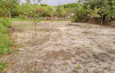 Imagem: O terreno possui 630m² de Área e está localizado em Marapanim