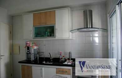 Imagem: O apartamento possui 3 Dormitórios, 1 Banheiro, 2 Vagas na