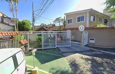 Imagem: A casa em condomínio possui 3 Dormitórios, 2 Banheiros, 147m²