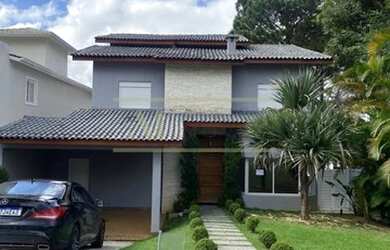 Imagem: A casa em condomínio possui 5 Dormitórios, 5 Banheiros, 4