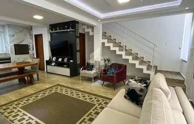 Imagem: A casa possui 3 Dormitórios, 3 Banheiros, 3 Vagas na garagem