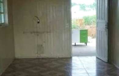 Imagem 5: BAITA INVESTIMENTO Terreno com casa em frente ao asfalto