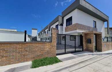 Imagem: A casa em condomínio possui 2 Dormitórios, 3 Banheiros, 1