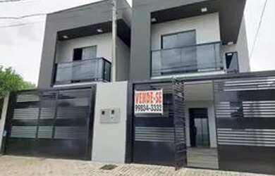 Imagem: A casa possui 3 Dormitórios, 3 Banheiros, 2 Vagas na garagem