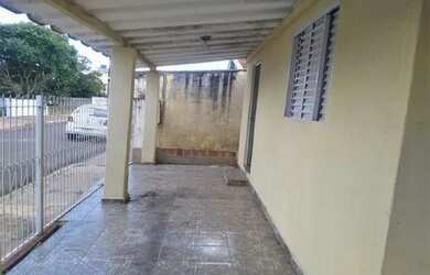 Imagem: A casa possui 3 Dormitórios, 1 Banheiro e 73m² de Área e