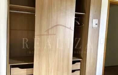 Imagem: O apartamento possui 3 Dormitórios, 2 Banheiros, 1 Vaga na