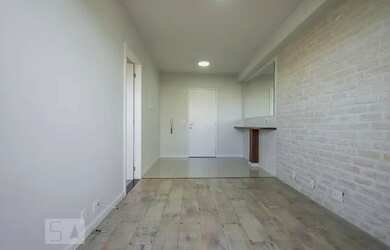 Imagem: O apartamento possui 1 Dormitório, 1 Banheiro, 1 Vaga na garagem