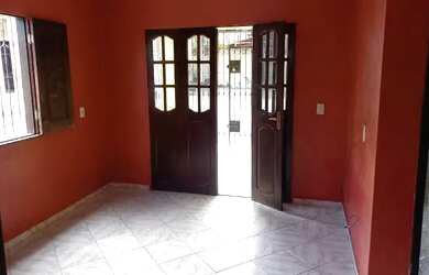 Imagem: A casa possui 2 Dormitórios, 2 Banheiros e está localizado