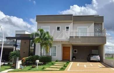 Imagem: A casa em condomínio possui 3 Dormitórios, 5 Banheiros, 4