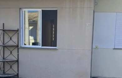 Imagem: A casa em condomínio possui 2 Dormitórios, 1 Banheiro, 1 Vaga