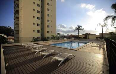 Imagem: O apartamento possui 2 Dormitórios, 1 Banheiro, 2 Vagas na