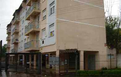 Imagem: O apartamento possui 3 Dormitórios, 1 Banheiro, 1 Vaga na garagem