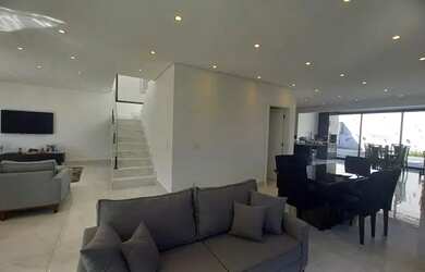 Imagem 4: Casa com 3 suites e 4 vagas no Condominio Valville