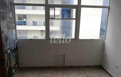 Imagem: O depósito possui 1 Vaga na garagem, 43m² de Área e está