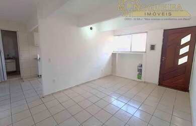 Imagem: O apartamento possui 3 Dormitórios, 1 Banheiro, 1 Vaga na garagem