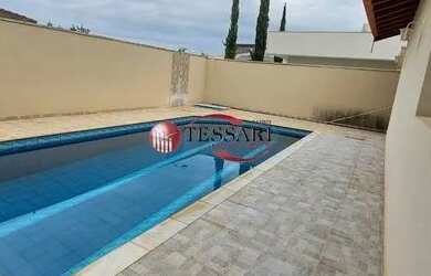 Imagem: A casa em condomínio possui 3 Dormitórios, 5 Banheiros, 4