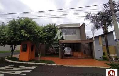 Imagem: A casa possui 4 Dormitórios, 5 Banheiros, 4 Vagas na garagem