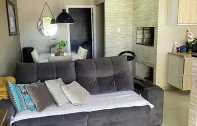 Imagem 2: Casa com loja em frente