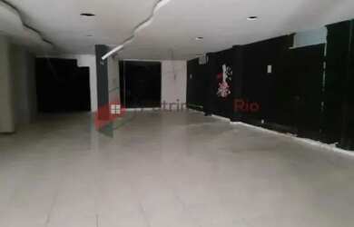 Imagem: O depósito possui 527m² de Área e está localizado em Vila