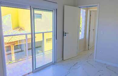 Imagem 9: Sobrado a venda localizado na Ribanceira, Imbituba-SC, á 800metros da...