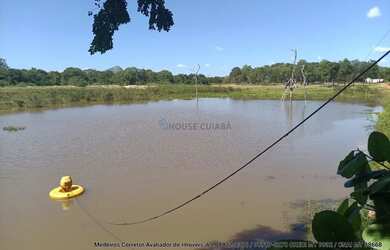 Imagem: A fazenda à venda possui e está localizado em Área Rural