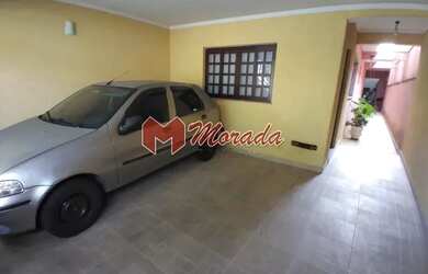 Imagem: A casa possui 4 Dormitórios, 3 Banheiros, 2 Vagas na garagem