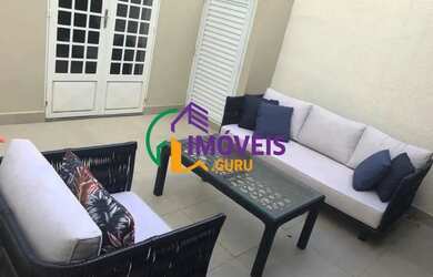 Imagem: A casa possui 3 Dormitórios, 4 Banheiros, 1 Vaga na garagem