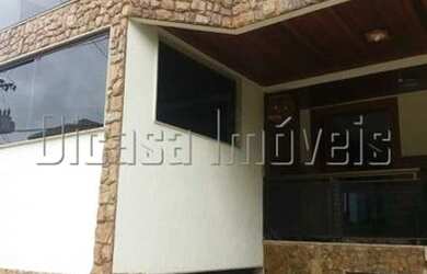 Imagem 3: casa cinematográfica. Piscina, Churrasqueira, VarandaeÁrea de serviço