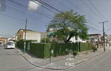 Imagem: A casa e possui 5 Dormitórios, Suítes, 5 Banheiros, 3 Vagas