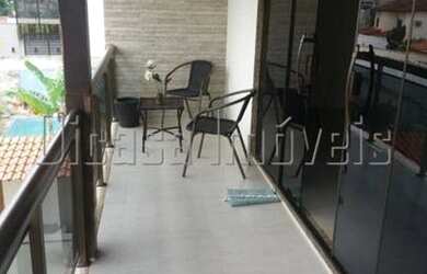 Imagem 11: casa cinematográfica. Piscina, Churrasqueira, VarandaeÁrea de serviço