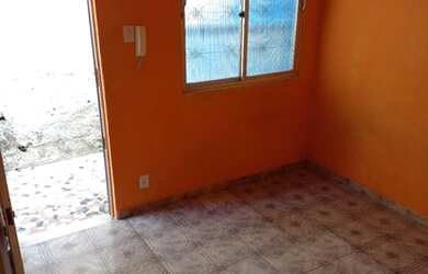 Imagem: A casa possui 1 Dormitório, 1 Banheiro, 45m² de Área e está