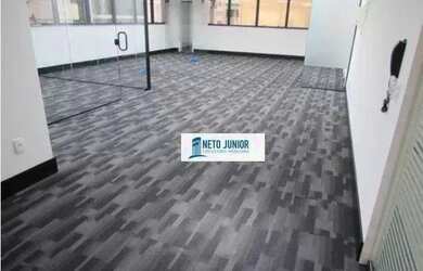 Imagem: O depósito possui 3 Vagas na garagem, 110m² de Área e está