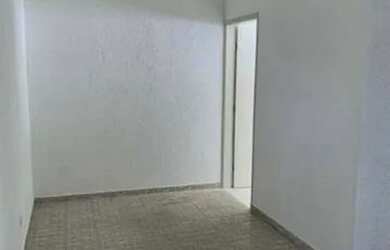 Imagem 6: CASA 2/4 A VENDA PIRAJÁ. Varanda, 80m² de Área, 1 Banheiroe2 Dormitórios