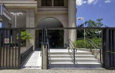 Imagem: O depósito possui 1 Vaga na garagem e 32m² de Área e está