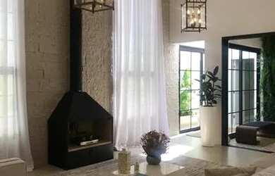 Imagem: A casa em condomínio possui 3 Dormitórios, 5 Banheiros, 5