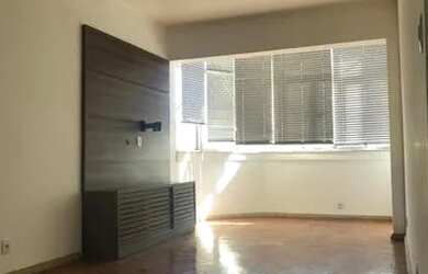 Imagem 5: CARMO ADMINISTRADORA ALUGA AMPLO DOIS QUARTOS COM DEPENDÊNCIA EM COPACABANA