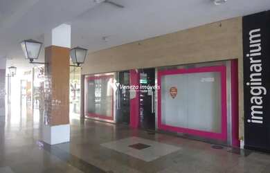 Imagem: O depósito possui 6399m² de Área e está localizado em Jóquei