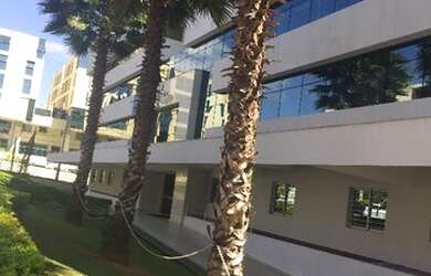 Imagem: O apartamento possui 2 Dormitórios, 2 Banheiros, 2 Vagas na