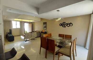 Imagem: A casa possui 3 Dormitórios, 2 Banheiros, 1 Vaga na garagem