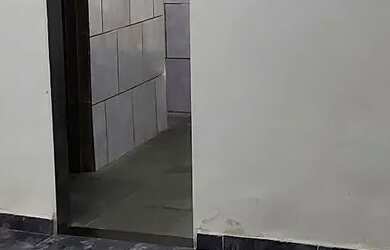 Imagem: A casa possui 1 Dormitório e 1 Banheiro e está localizado