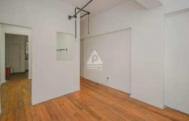 Imagem: O depósito possui 12m² de Área e está localizado em Copacabana