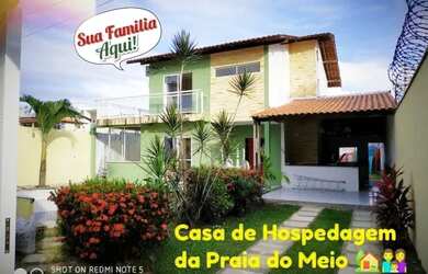 Imagem: A casa possui 3 Dormitórios, 3 Vagas na garagem e está localizado