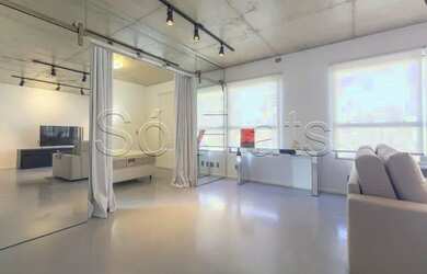 Imagem: O studio possui 1 Dormitório, 1 Banheiro, 1 Vaga na garagem