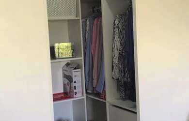 Imagem: A casa em condomínio à venda possui 3 Dormitórios, 3 Banheiros