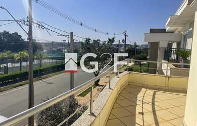 Imagem: A casa em condomínio possui 3 Dormitórios, 5 Banheiros, 2