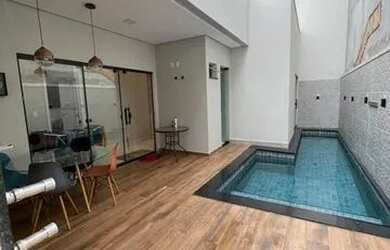 Imagem: A casa em condomínio possui 3 Dormitórios, 4 Banheiros, 4