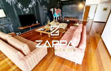 Imagem 3: Quadra da praia de Copacabana com varandão e vista mar